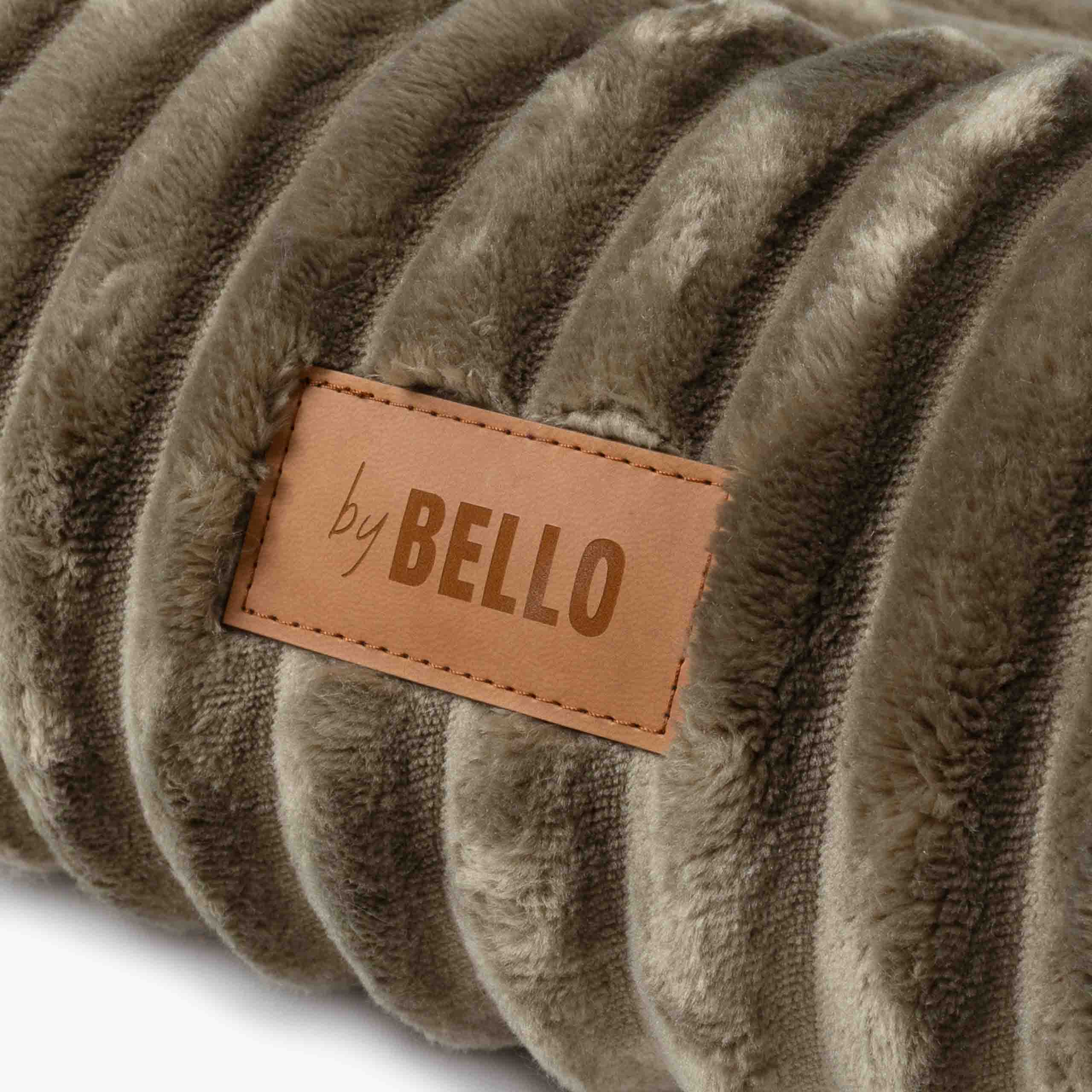 Sztruksowa tkanina 420 g/m² z powłoką EasyClean w legowisku BELLO